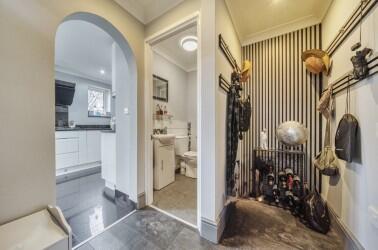 thumbnailoriginal68e2361b186c4d768d8f65052bb94f9a