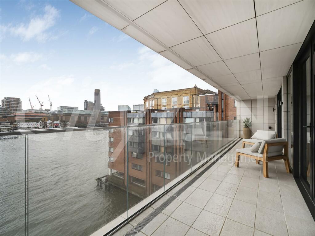 SOUTH FACING BALCONY