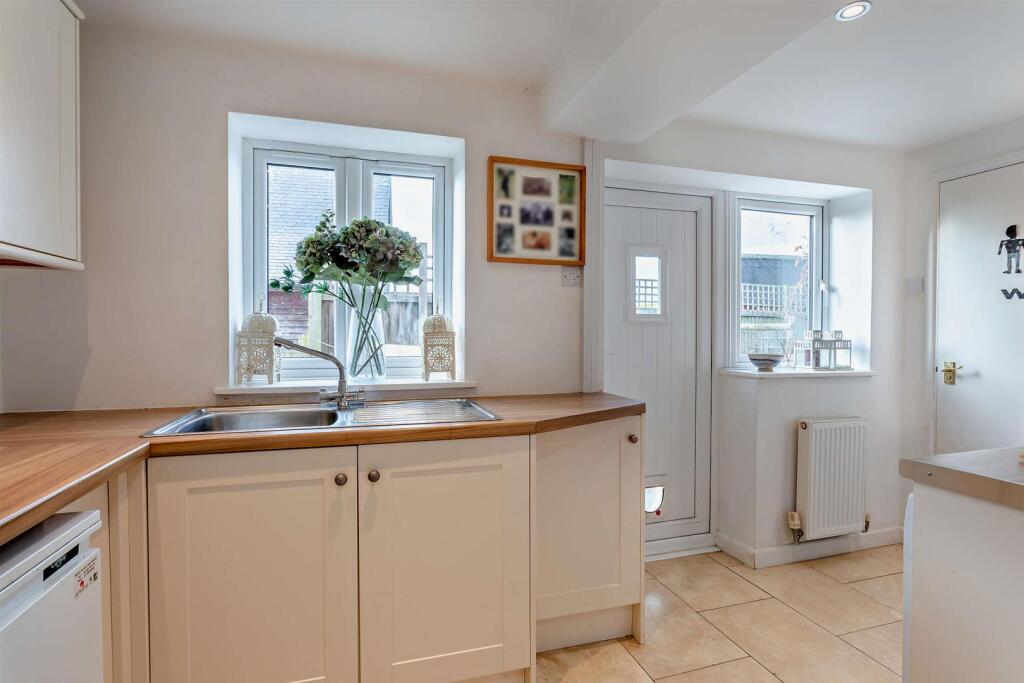 8632303-interior01-800.jpg