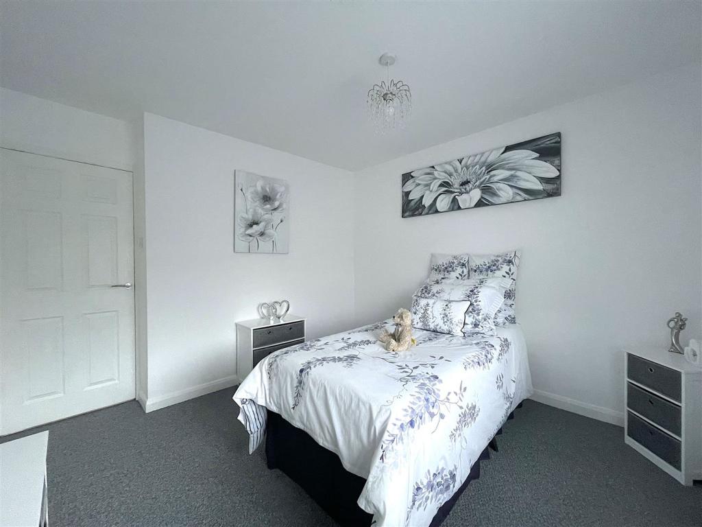 Bedroom Two (2).jpeg
