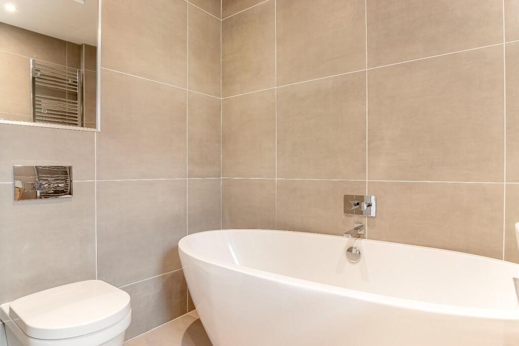 Bathroom - C.jpg