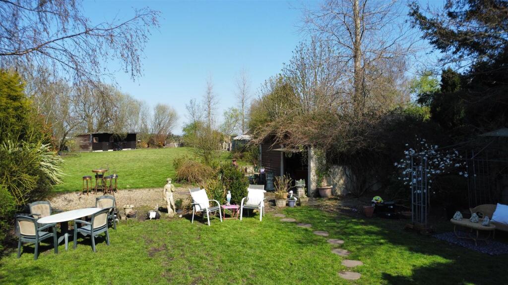 New Lane Rear Garden