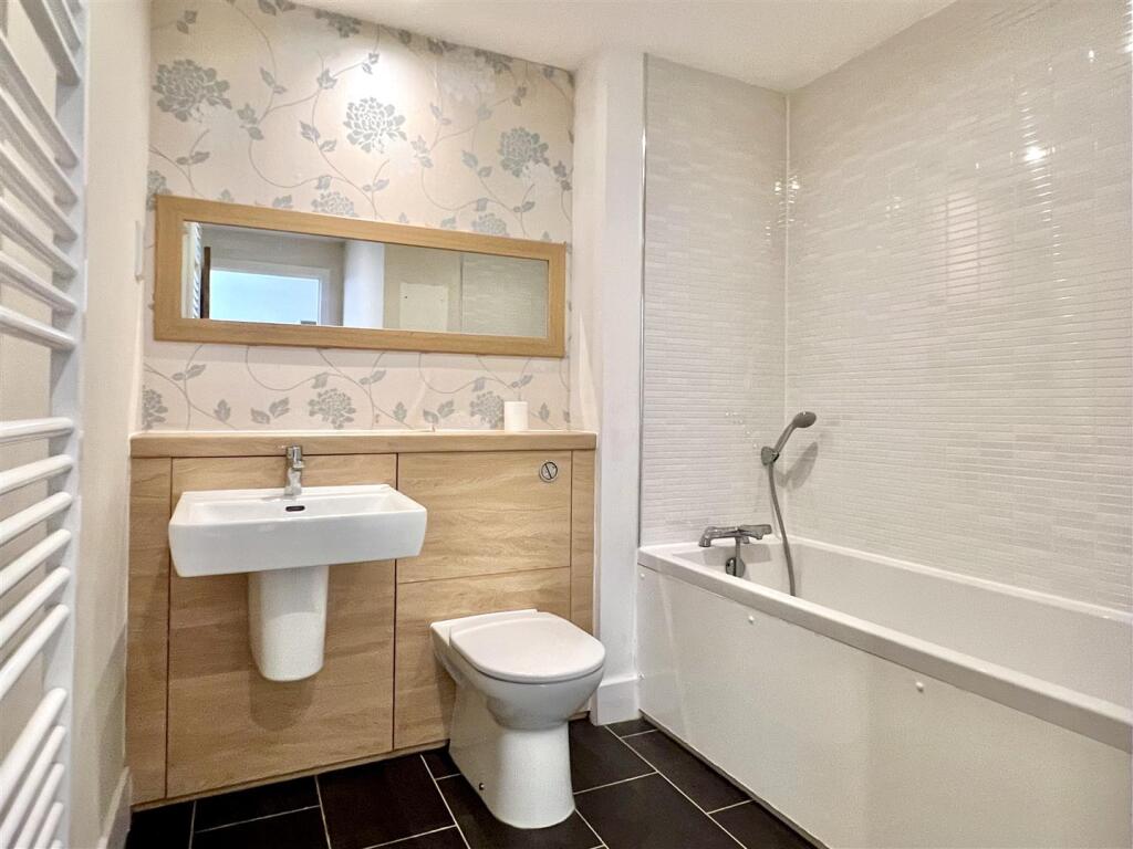 Burnbrae Park, Edinburgh