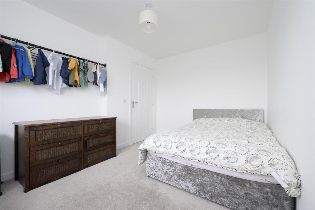 24 Jenny McCallum Way 027.jpg