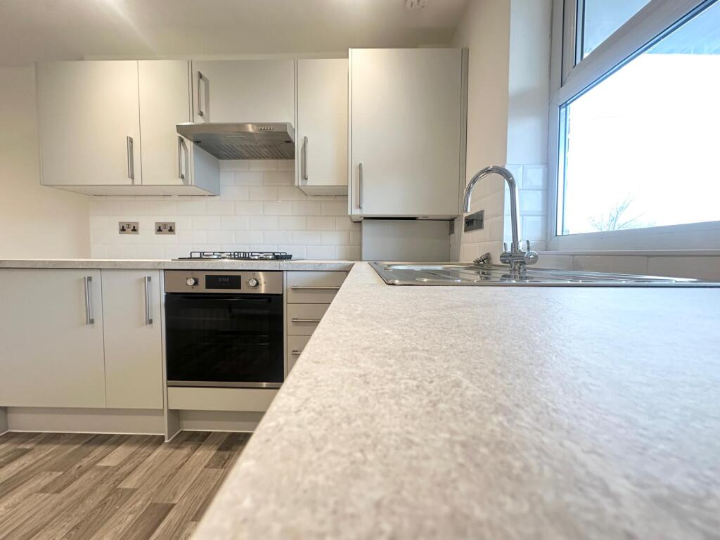 1 - KITCHEN.jpg