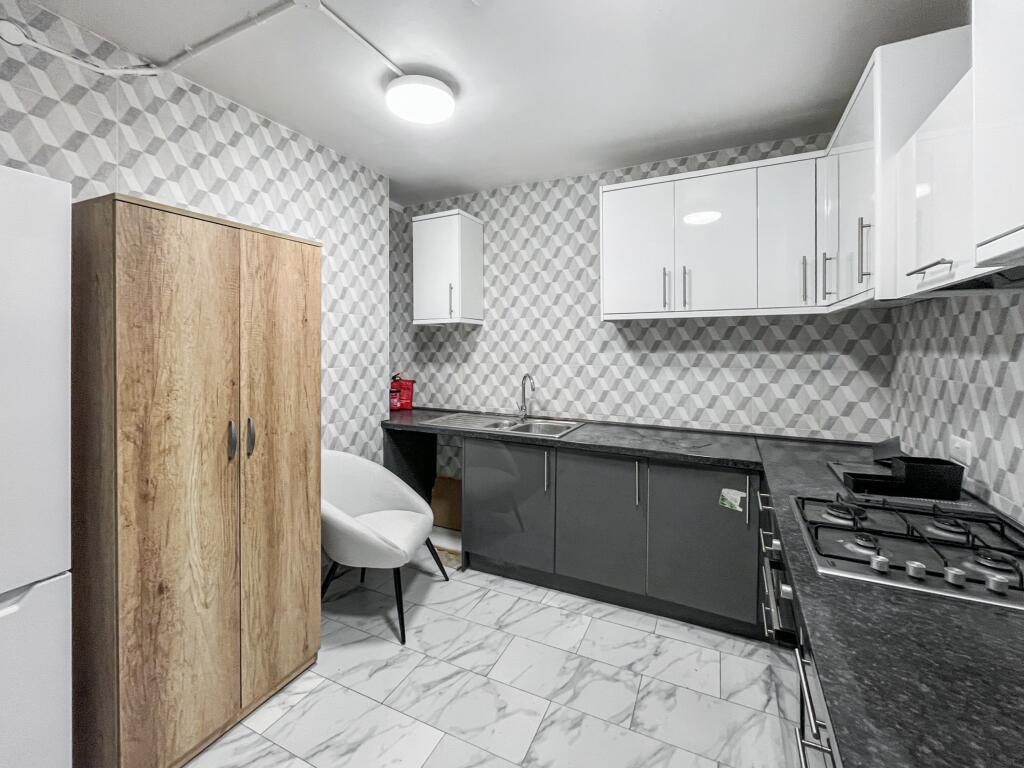 304A High Street, Sutton, Surrey, SM1 1PQ