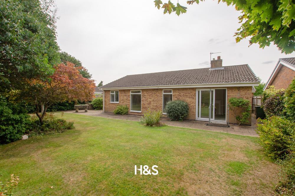 4 Falkwood - back.jpg