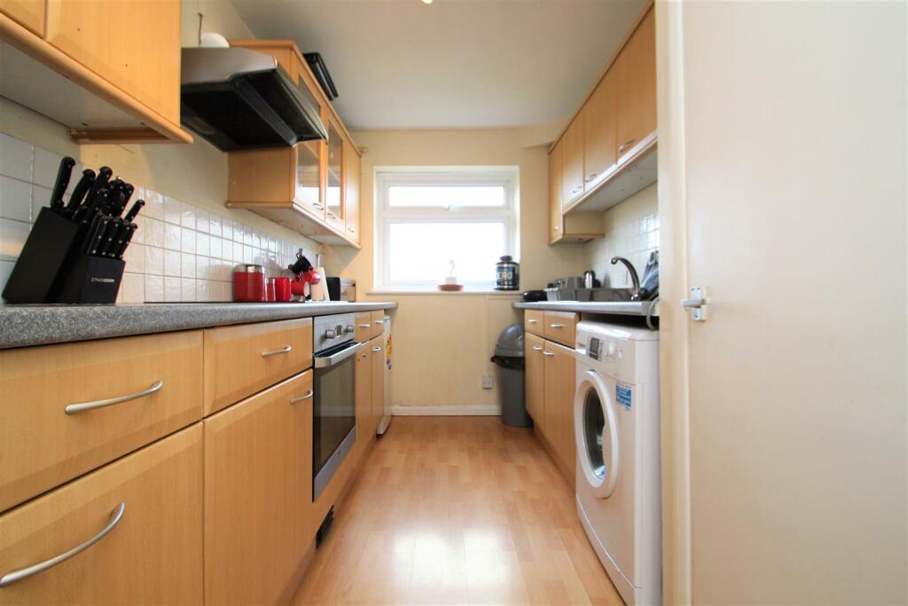 Kitchen.JPG