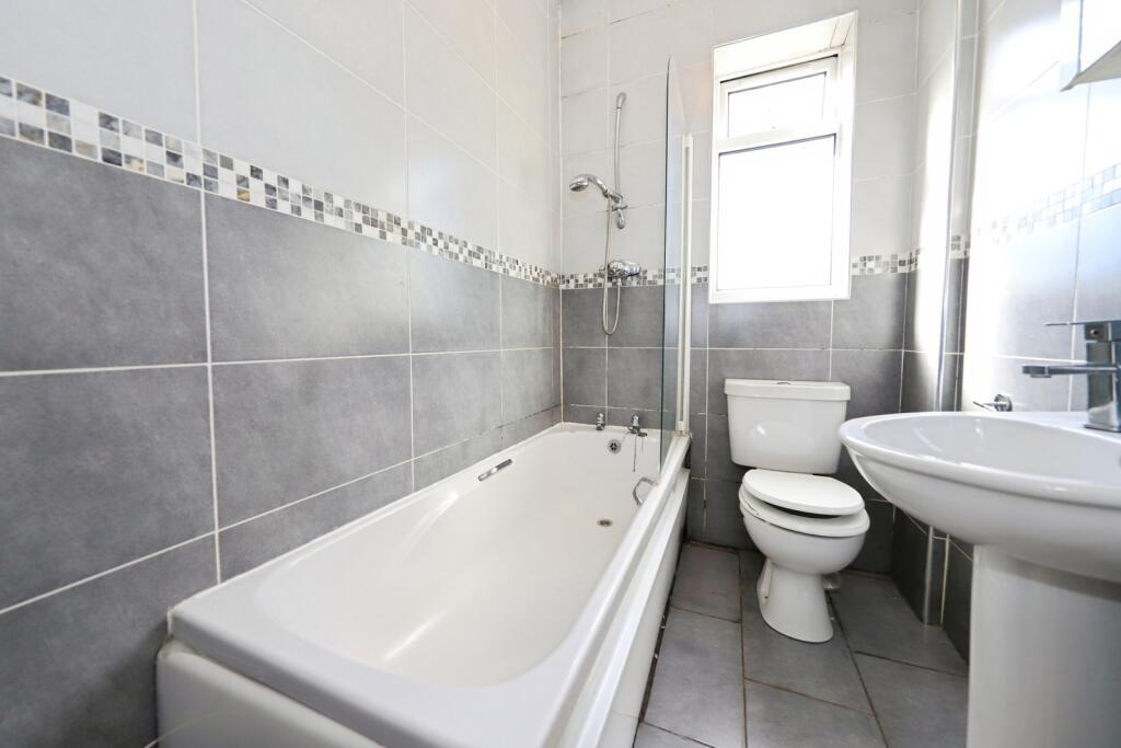Bathroom / W.C.
