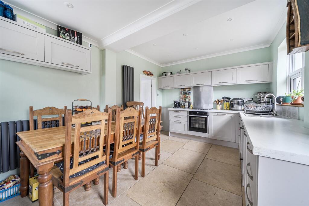 154 Hickman Road, Galley Common