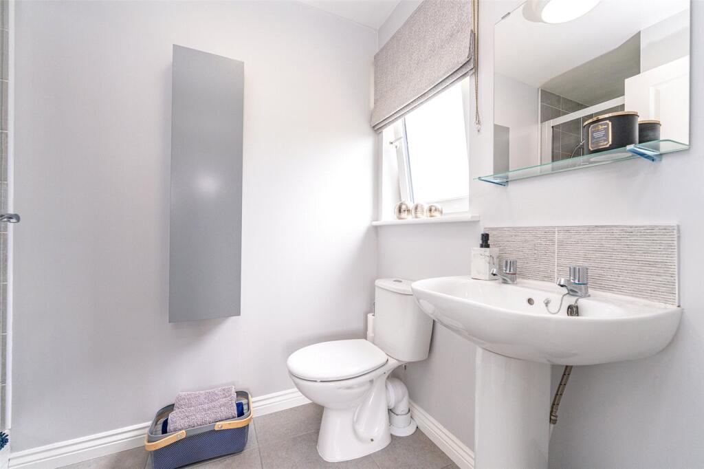 En-Suite 2