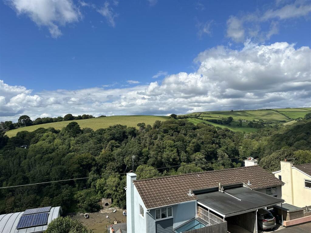 Southerly Aspect From Living Room.JPG