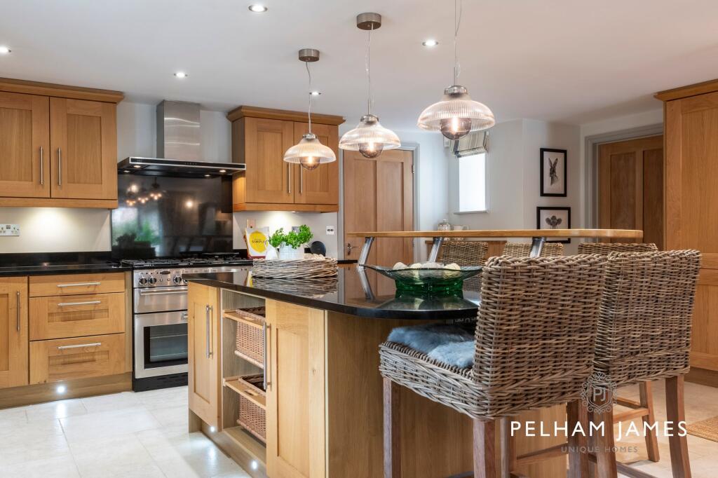 Kitchen/Dining Room, Elm Barn, Morton