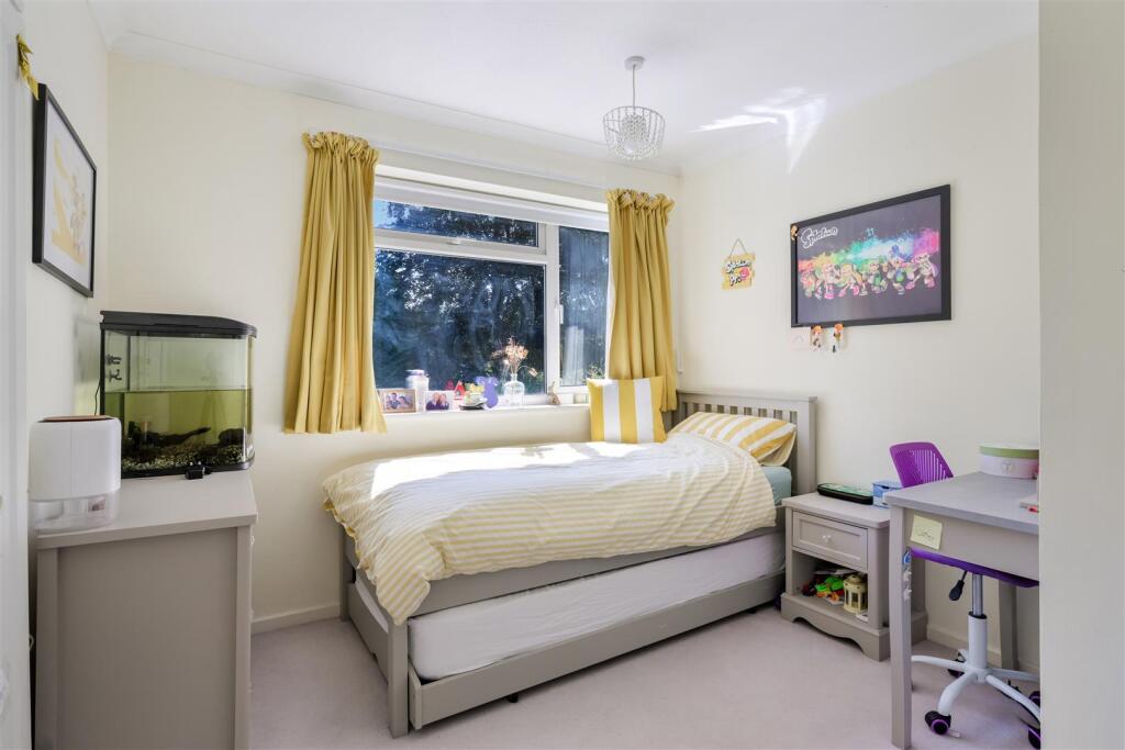 COURT HILL,(25 FROM 40)-5.jpg