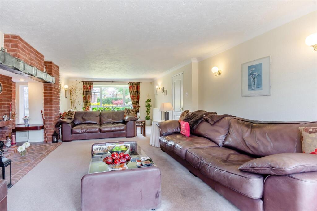8652465-interior02.jpg