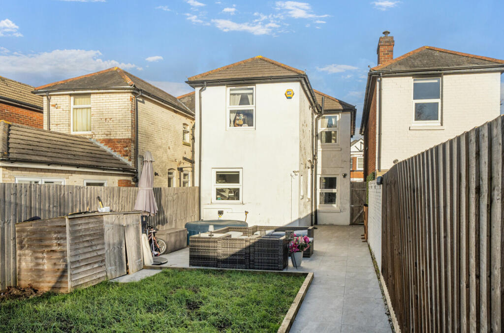 1385034-17-6925c3...