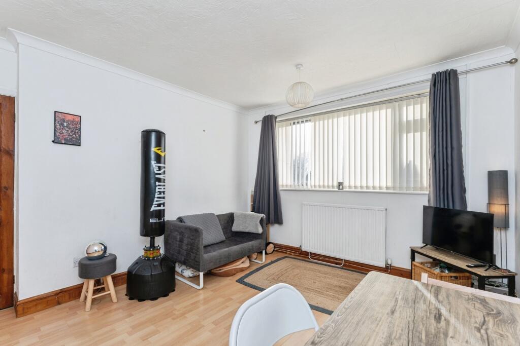 Bedroom3/Dining Room