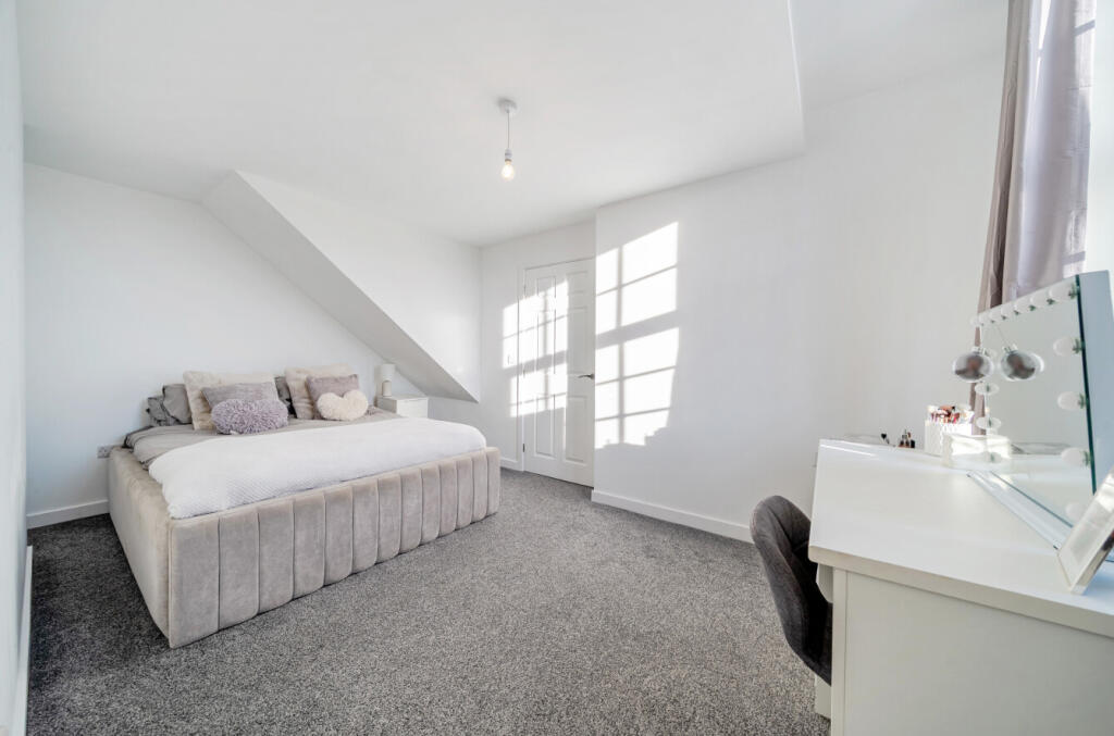 1385257-3-6926dfd...