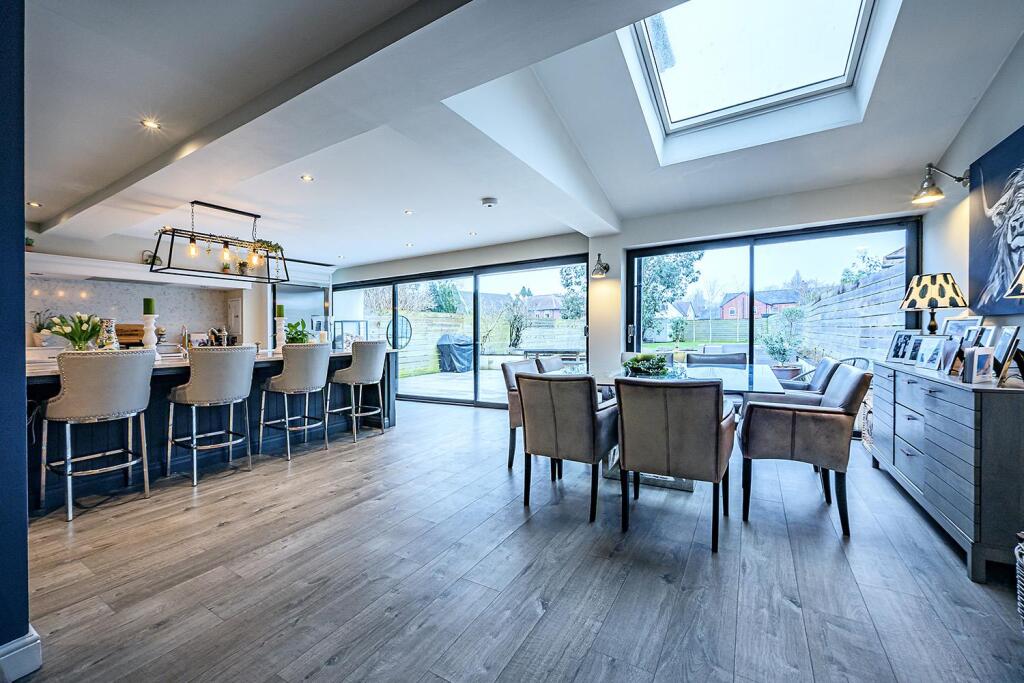 22MilvtnRdKnwDa5s copy.jpg