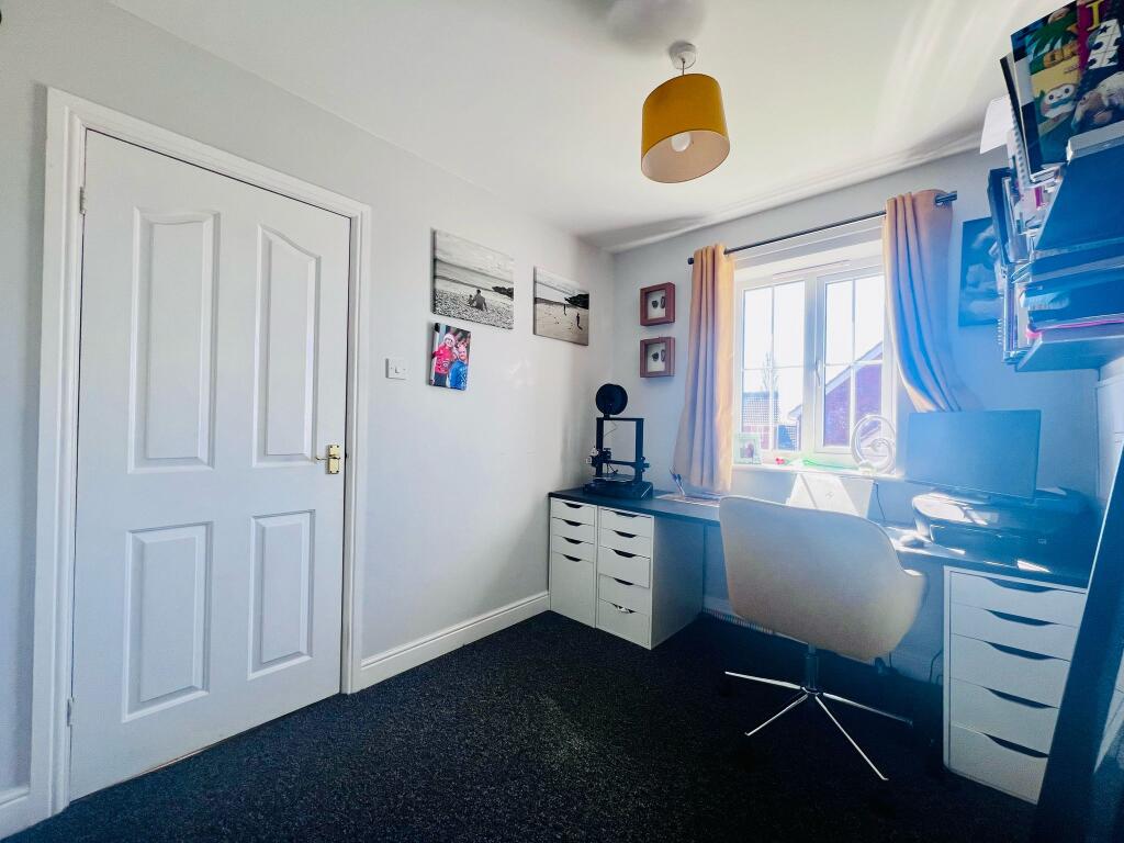 BEDROOM 4.jpg