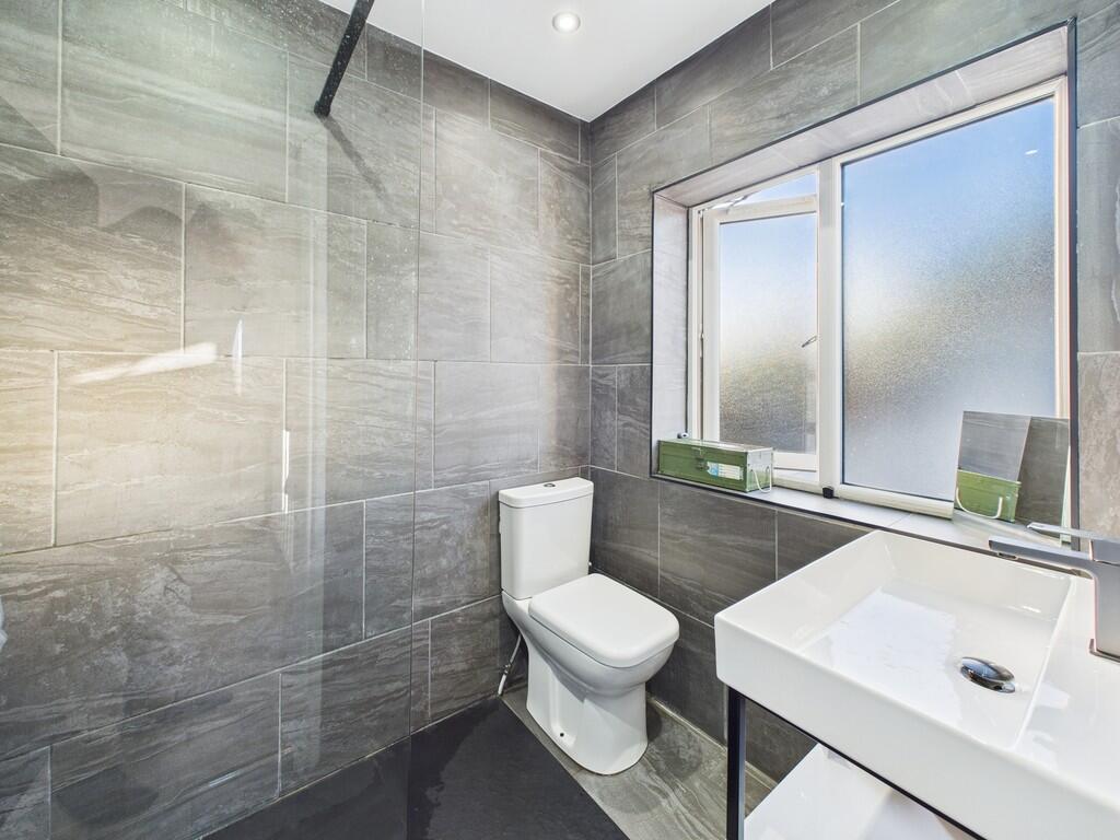 CAM02854G0-PR0483...