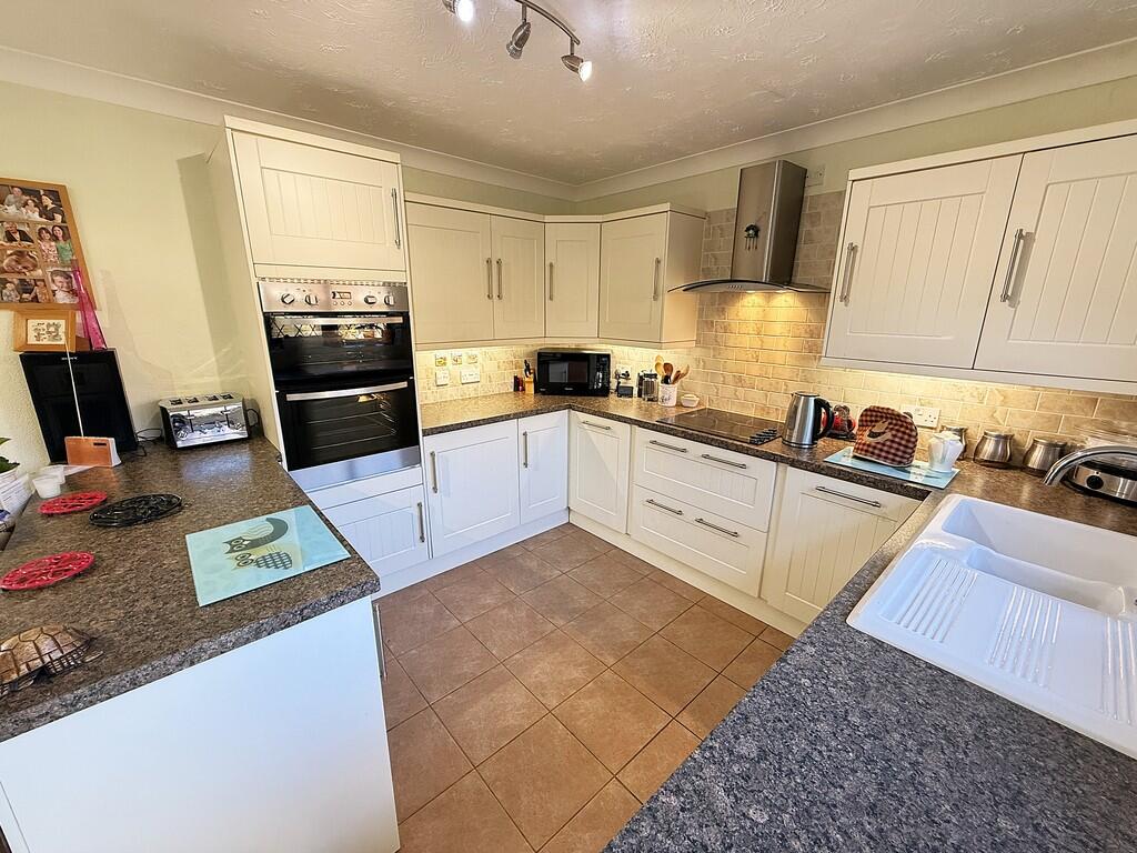 KITCHEN AREA 1