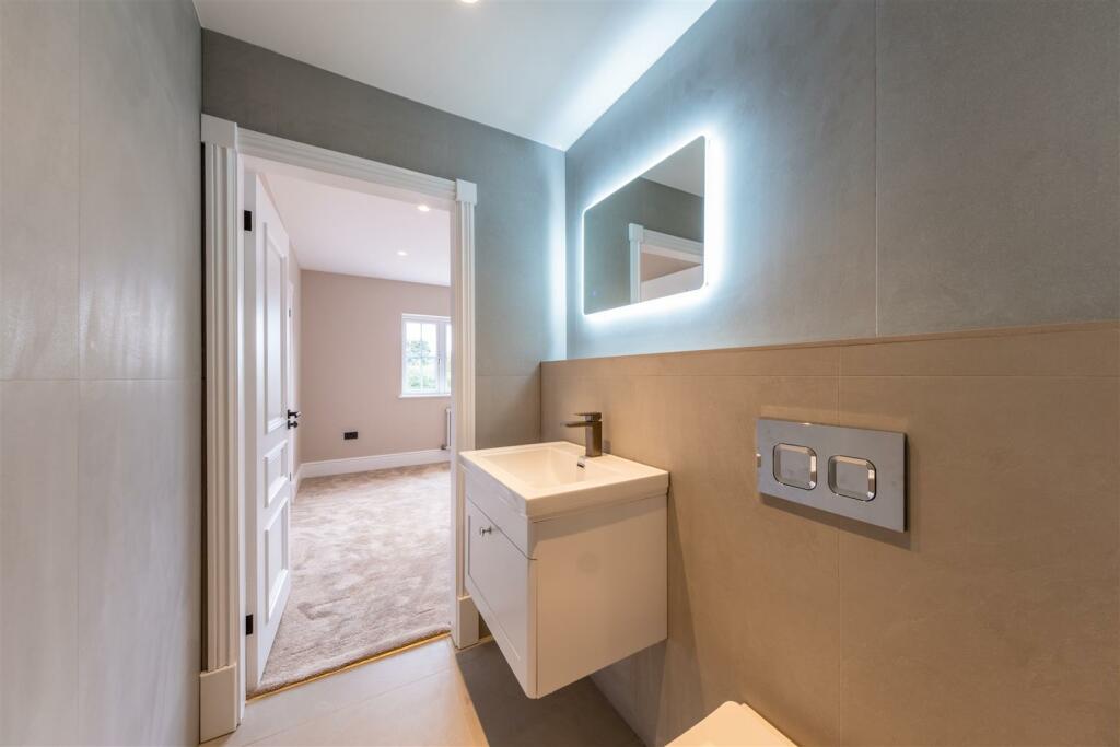 Holly Lodge-023.jpg
