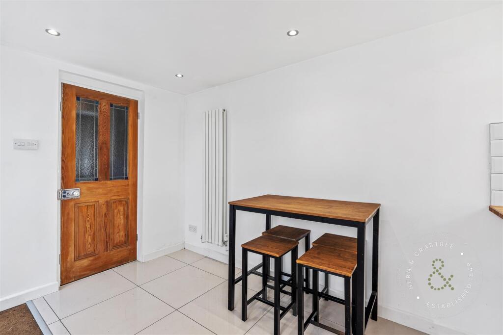 Severn Grove, Pontcanna, Hern Crabtree (25).jpg