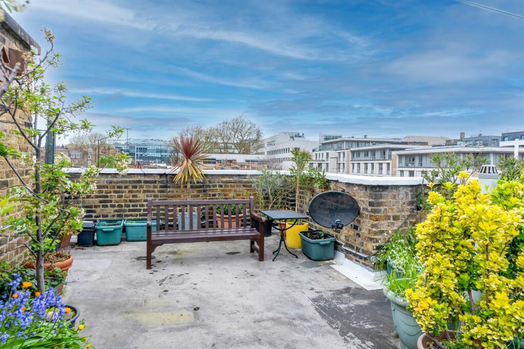 22 To Let 2 Bedroom Flat garden N1 EC1 www.steele.