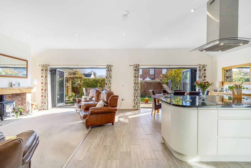 Lounge/Dining Room/Kitchen