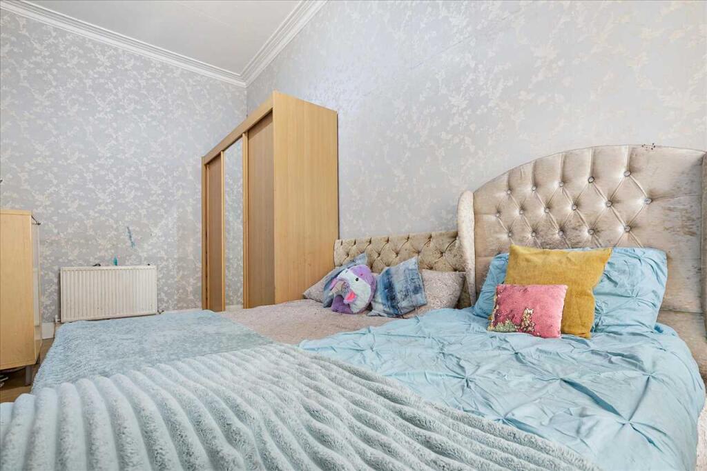 Bedroom Two (2)