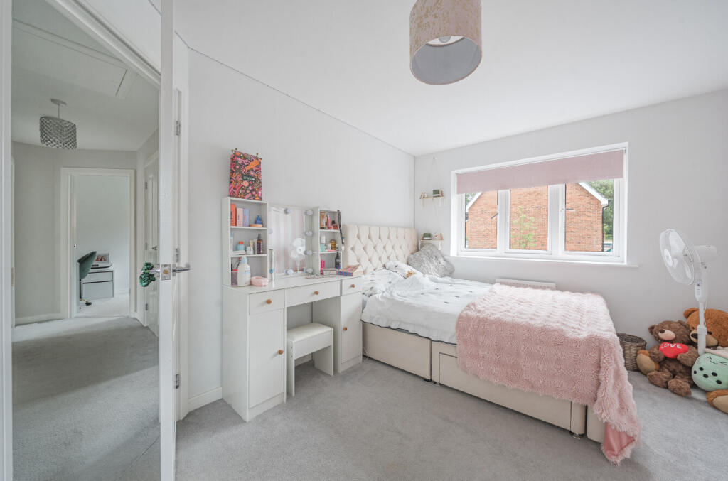 1342633-12-68a783...