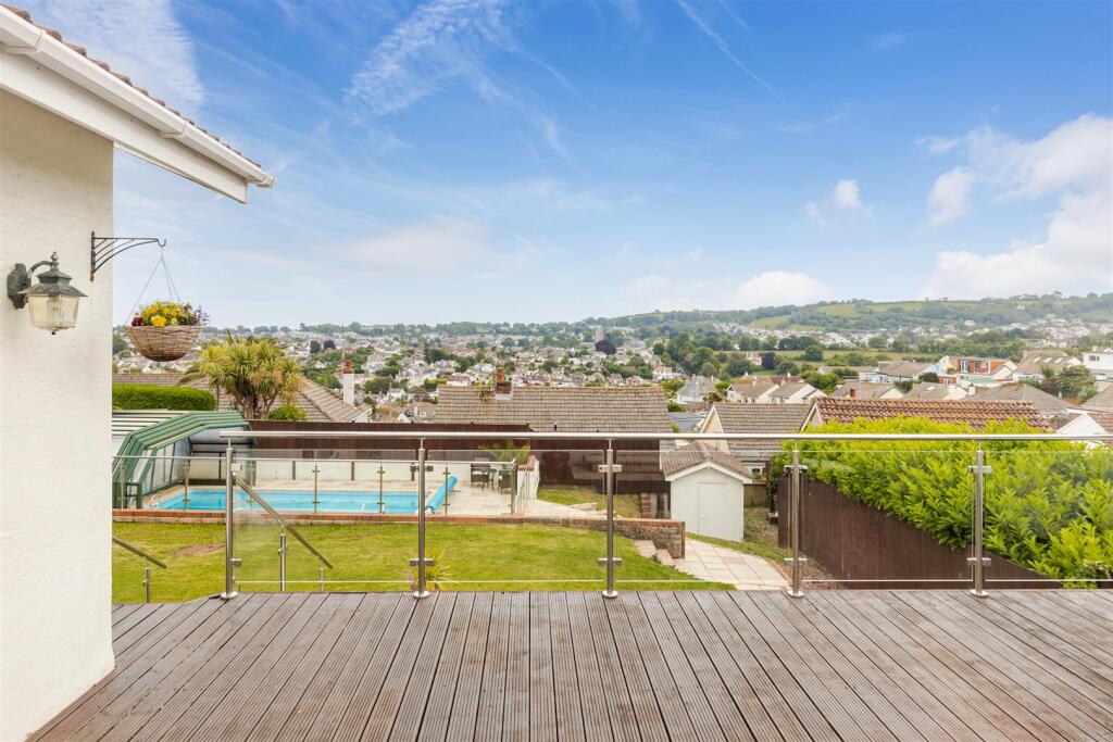 A15 - Pine Lodge Copythorne Road Brixham - 250609.