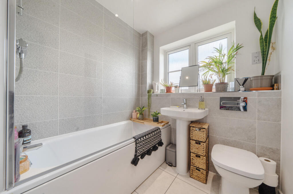 1326691-10-6877c3...