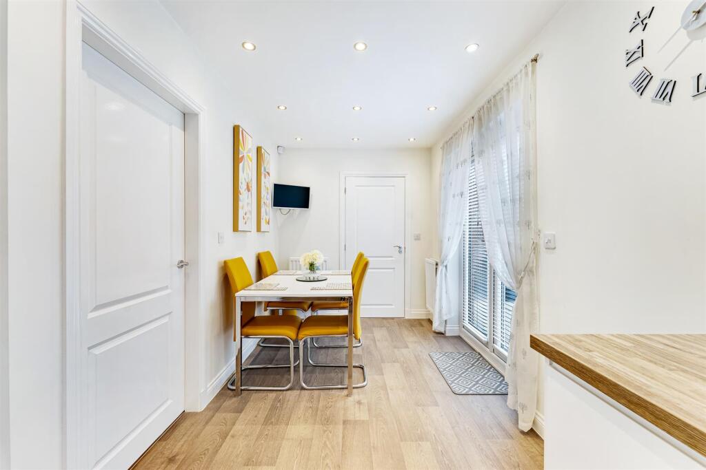 12 Atherton Drive-22.jpg