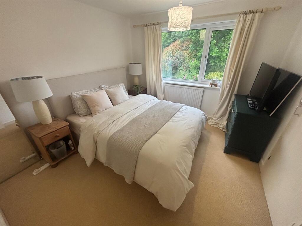Bedroom 2.jpg