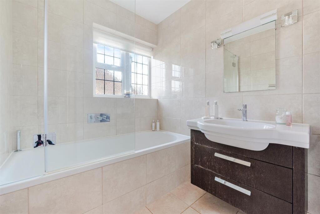 STAGBURY CLOSE, 9 (14).jpg