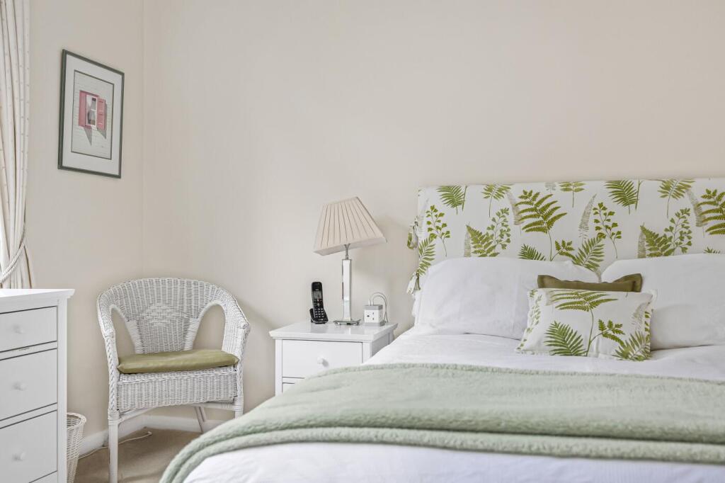 Principal bedroom