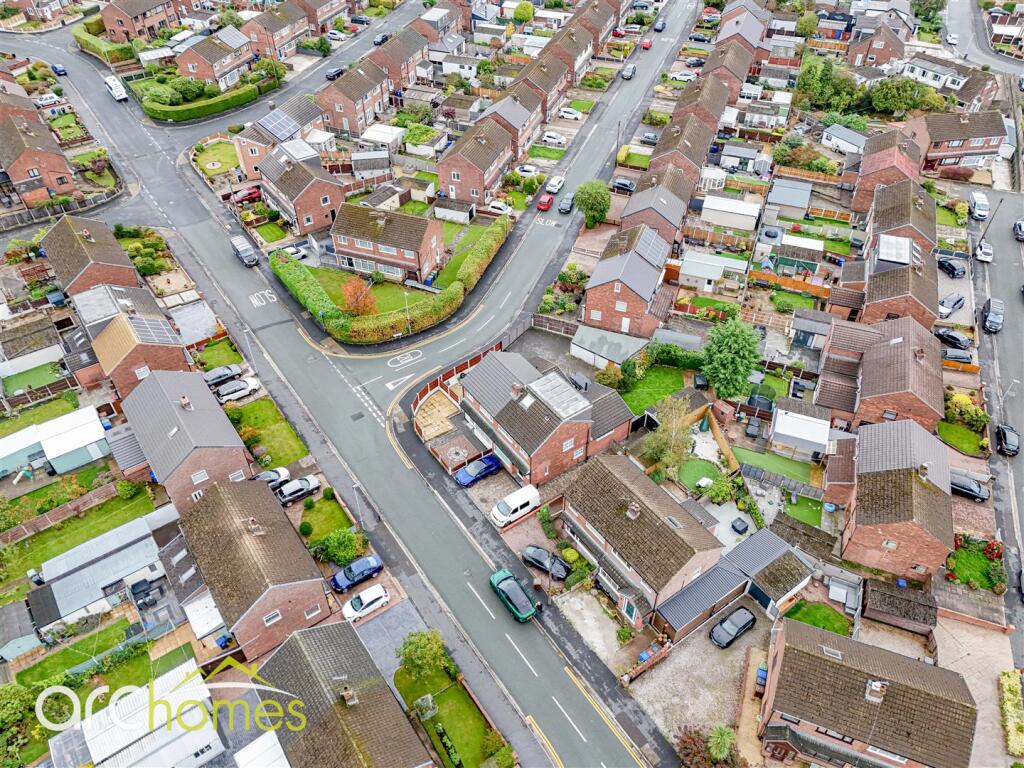 dji_fly_20251001_114250_0041_1759331438539_photo.j