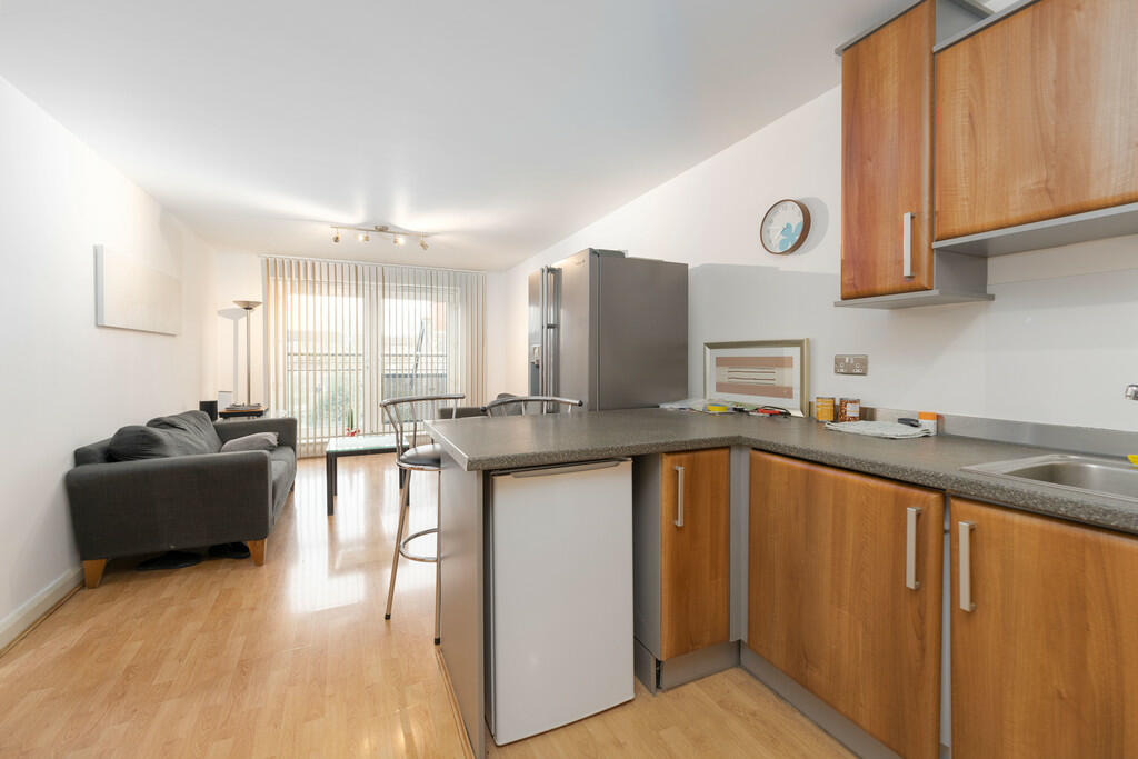 11 The Quarter, E...