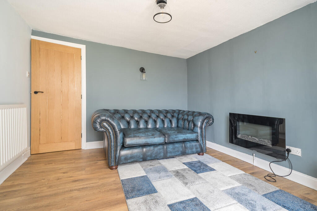 Flat - Sitting Ro...