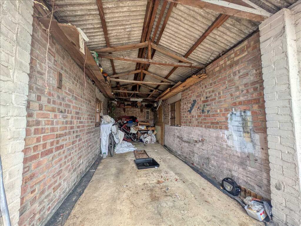 Detached Garage