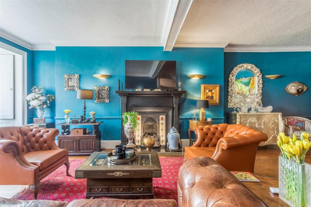14A Brunswick Terrace-8.jpg