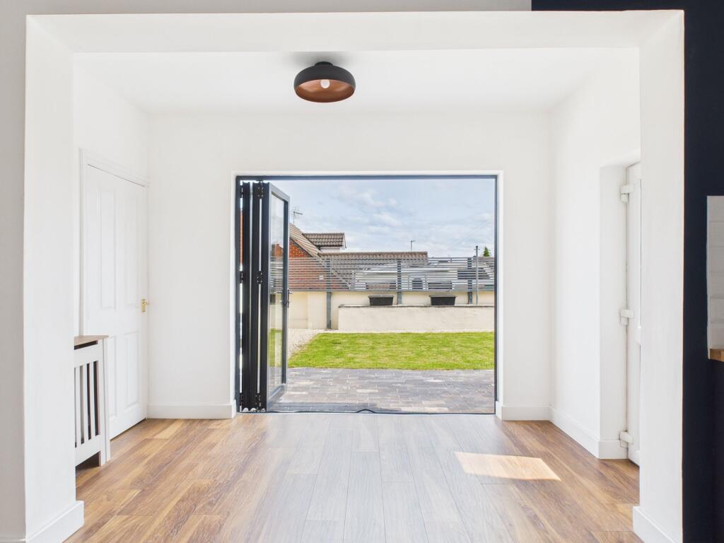 Bi-folds in Dining Kitchen