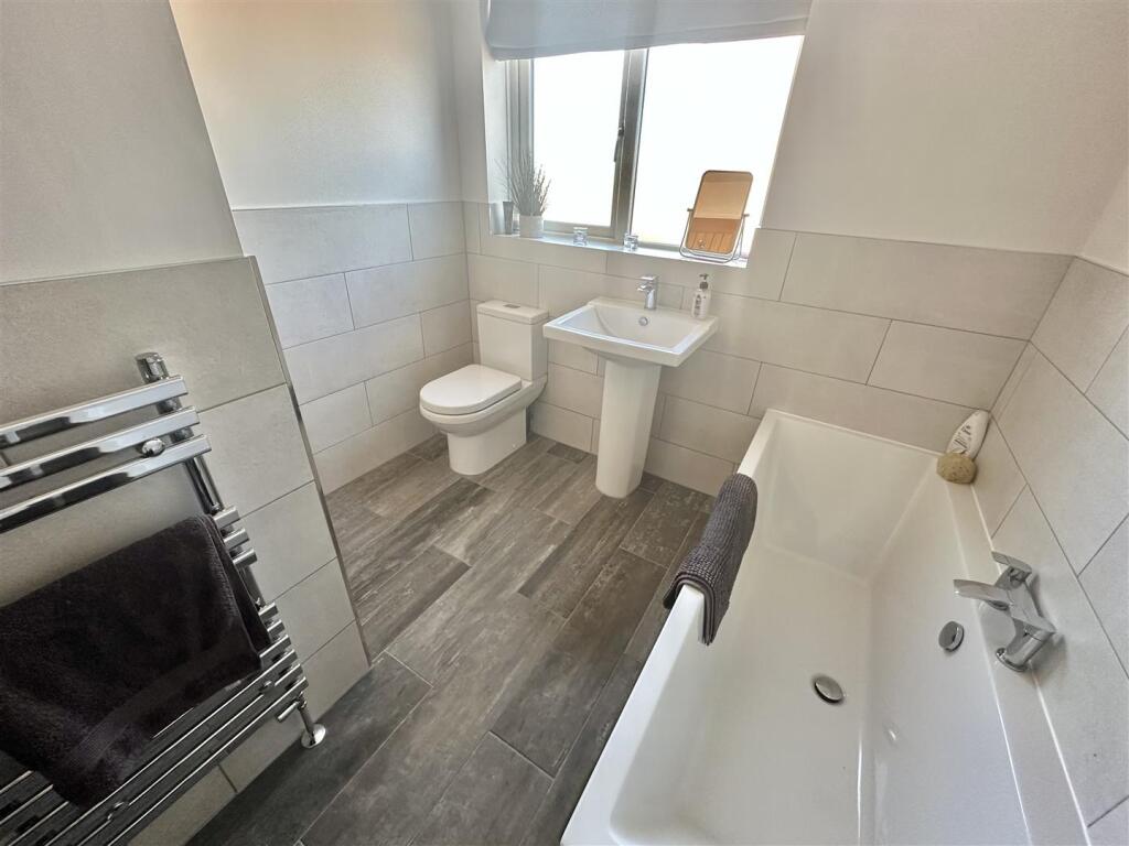 Bramleys Estate Agents - Meadow Drive - Liversedge