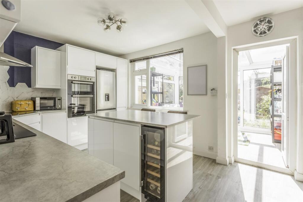 16 Stanley Road-4.jpg