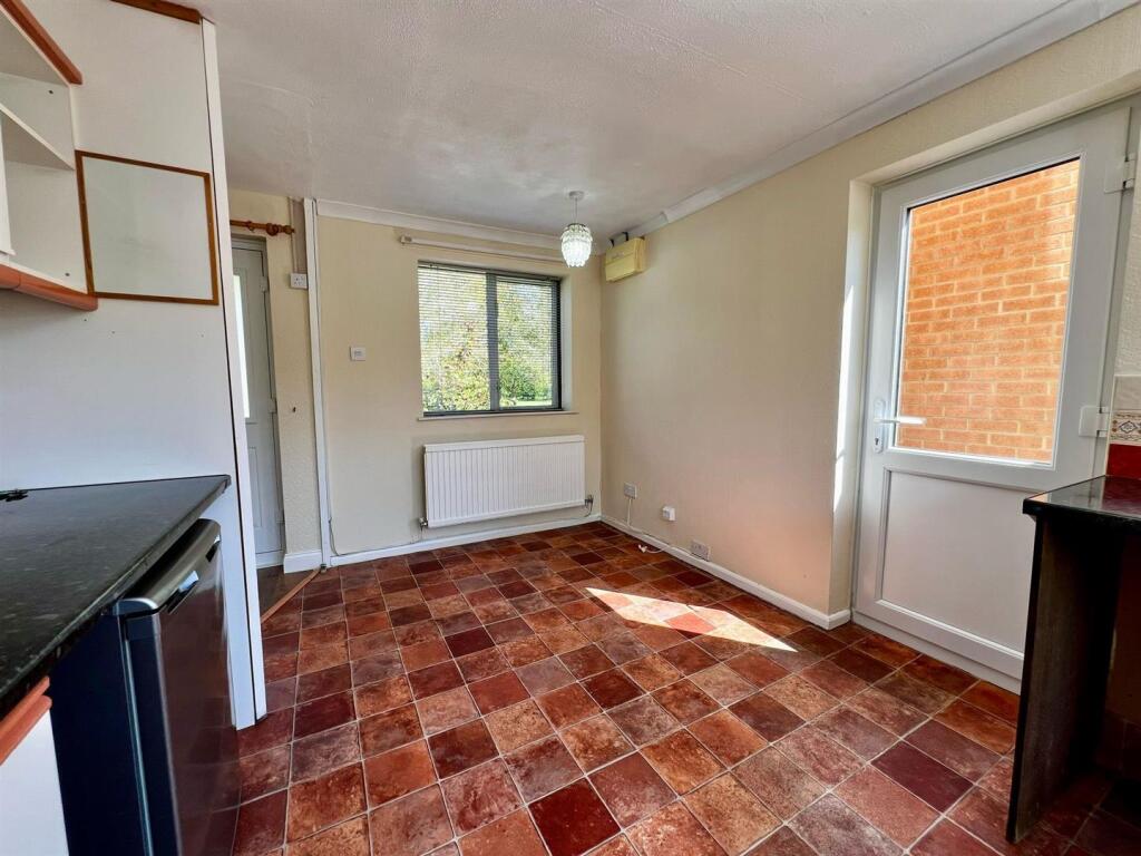 kitchen iii.jpg