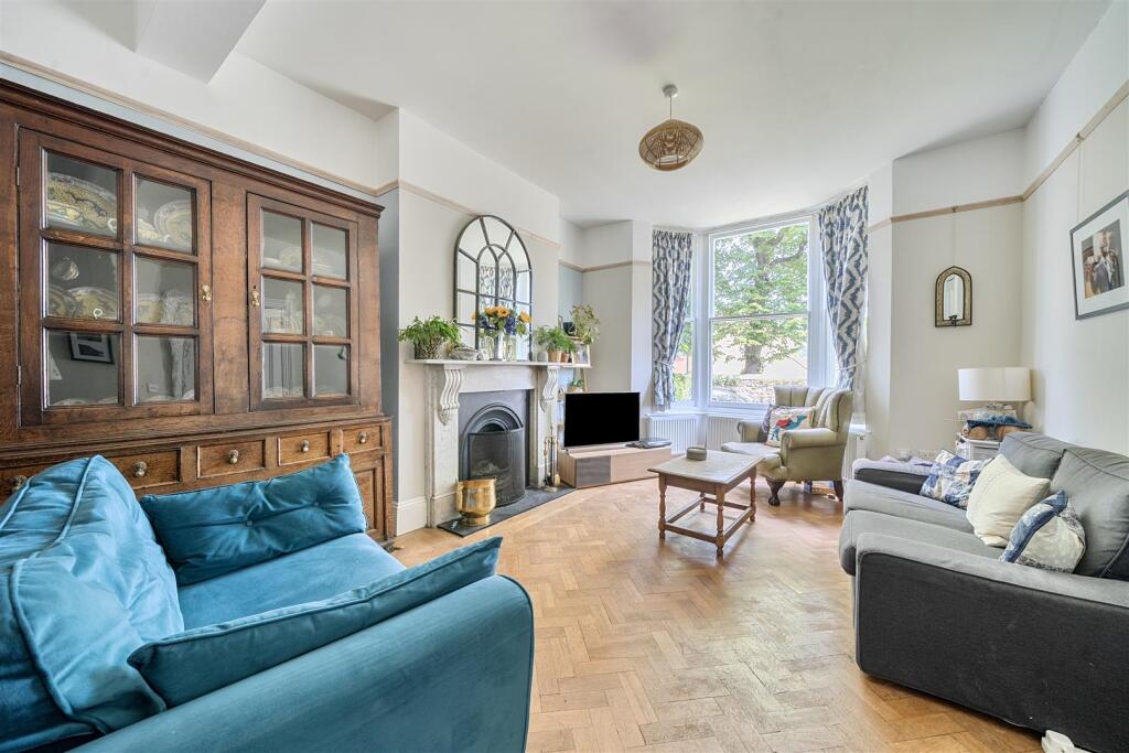 1312081-13-6855abe4734a2-ARW1312081-23-6855abe4734