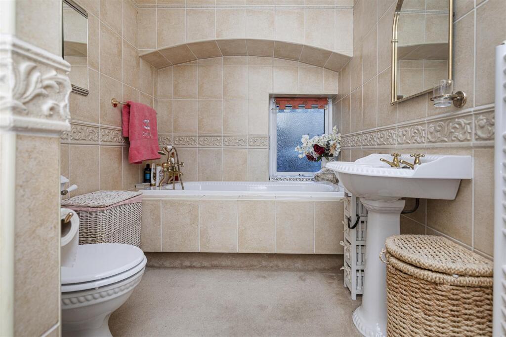 Bramleys Estate Agents - Butternab Road - Beaumont