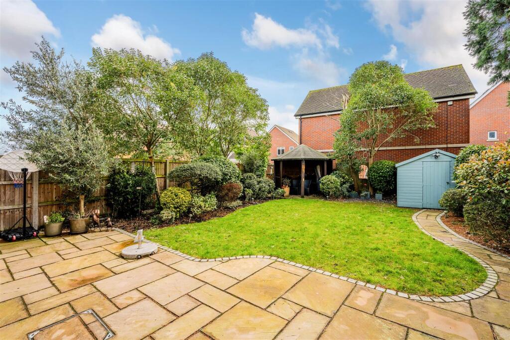 MULBERYY CLOSE (11).jpg